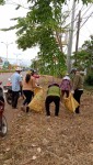 THỊ TRẤN THANH BÌNH RA QUÂN DỌN VỆ SINH MÔI TRƯỜNG