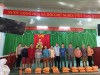 Thị trấn Thanh Bình trao tặng gạo cho các hộ nghèo, hộ khó khăn
