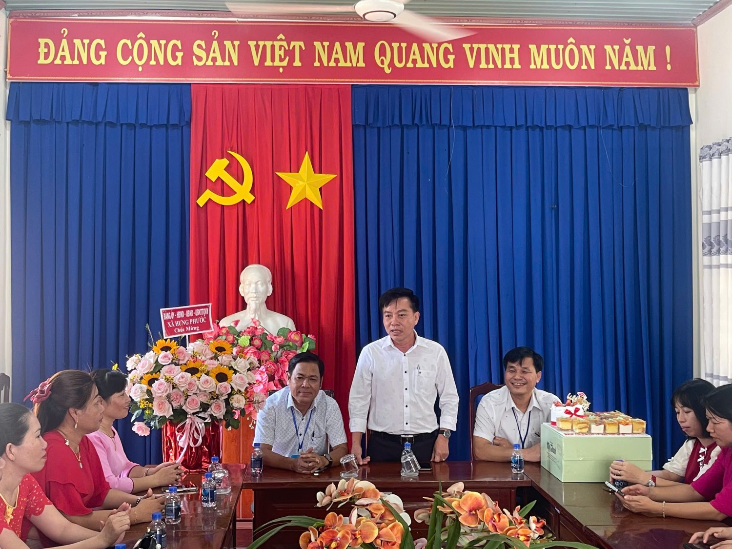 UBND XÃ HƯNG PHƯỚC HỌP MẶT KỶ NIỆM 115 NĂM NGÀY QUỐC TẾ PHỤ NỮ (08/03/1910 - 08/03/2025)