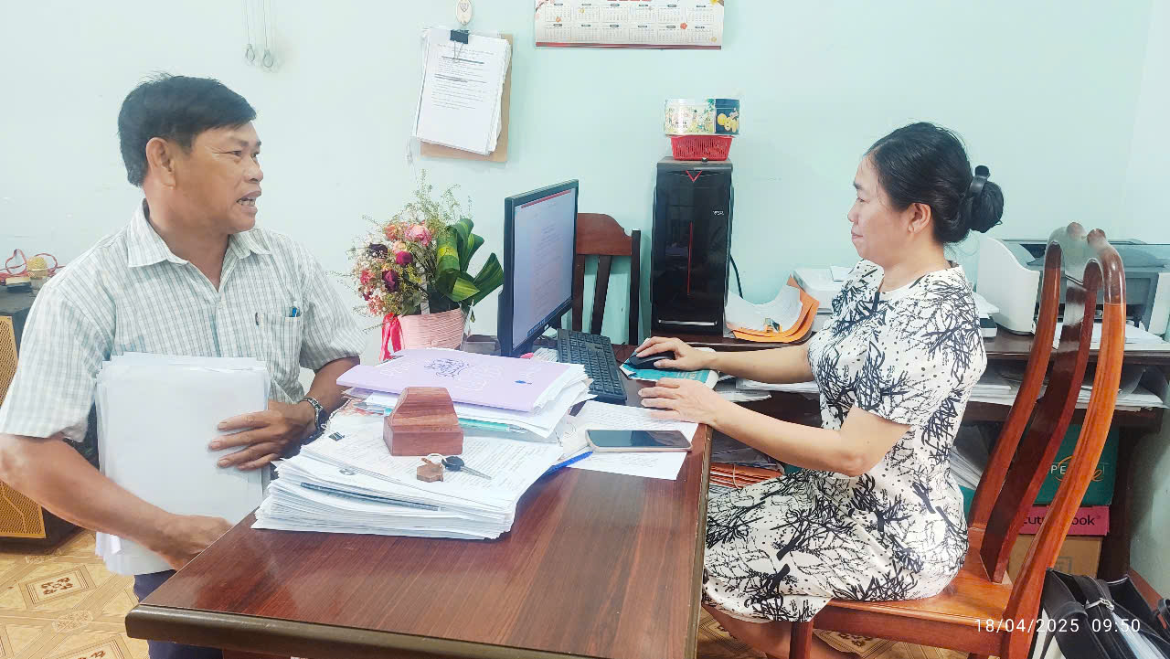BỘ PHẬN TBXH XÃ TIẾP CÔNG DÂN
